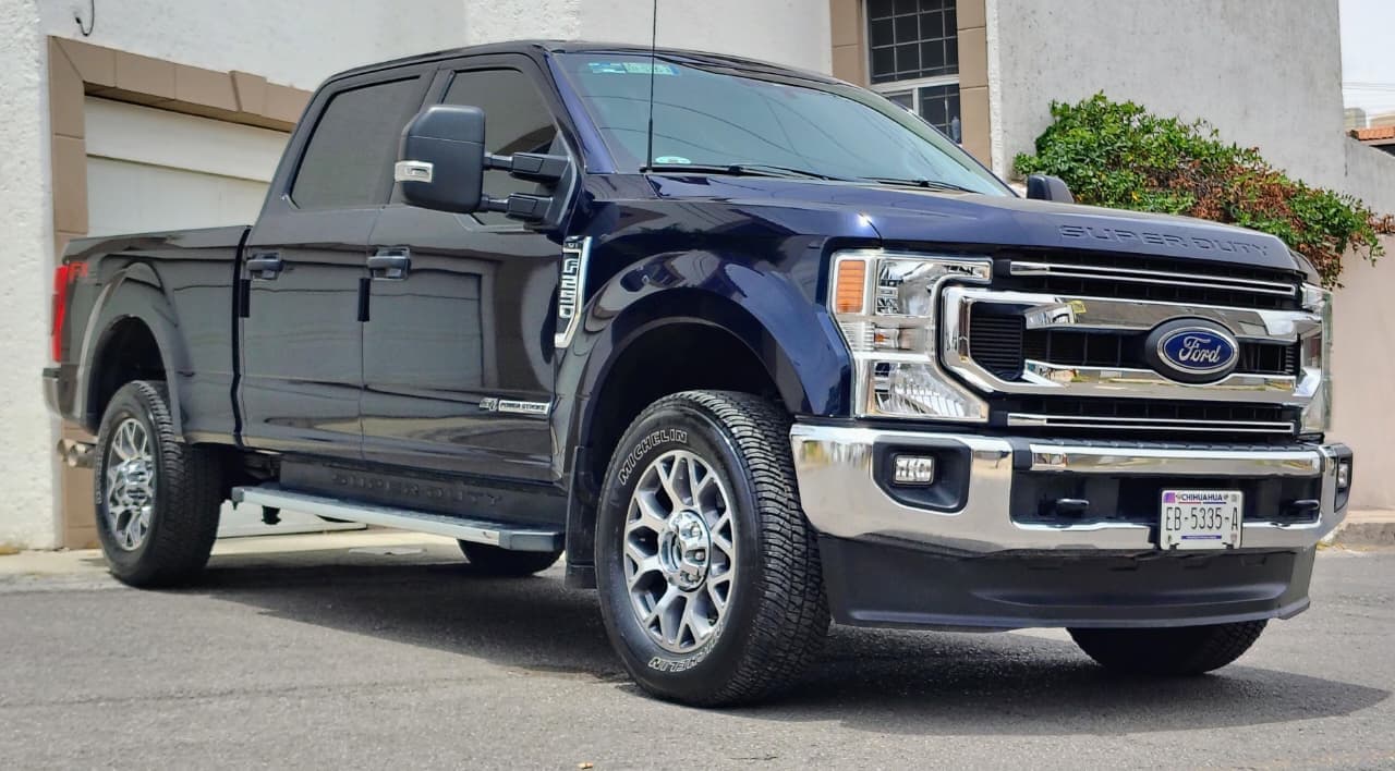 Ford F-250 XLT SÚPER DUTY