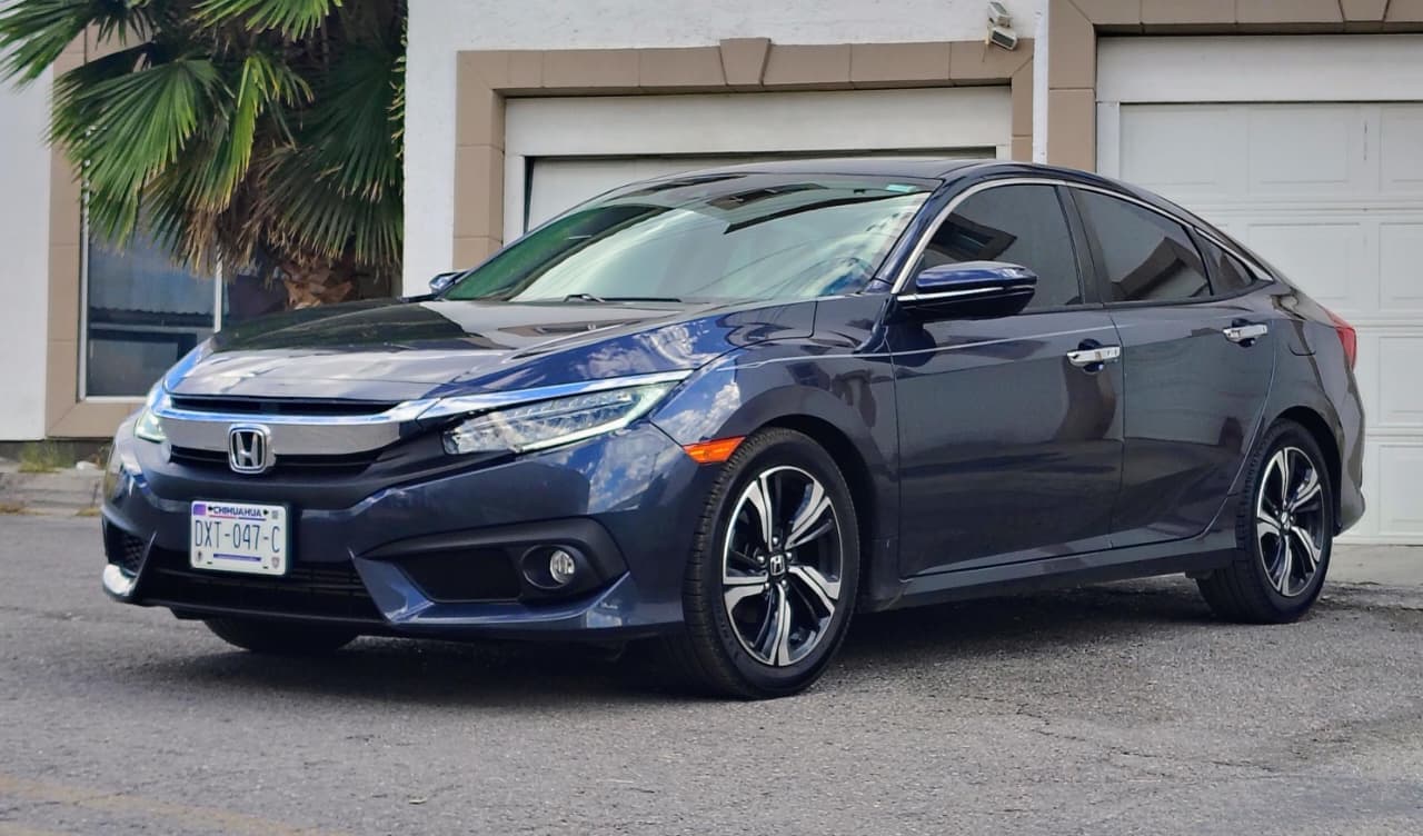 Honda Civic Touring