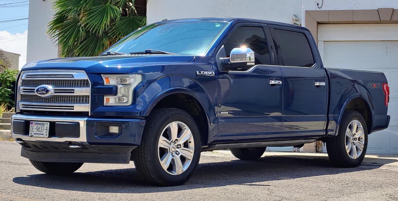 FORD  LOBO PLATINUM 