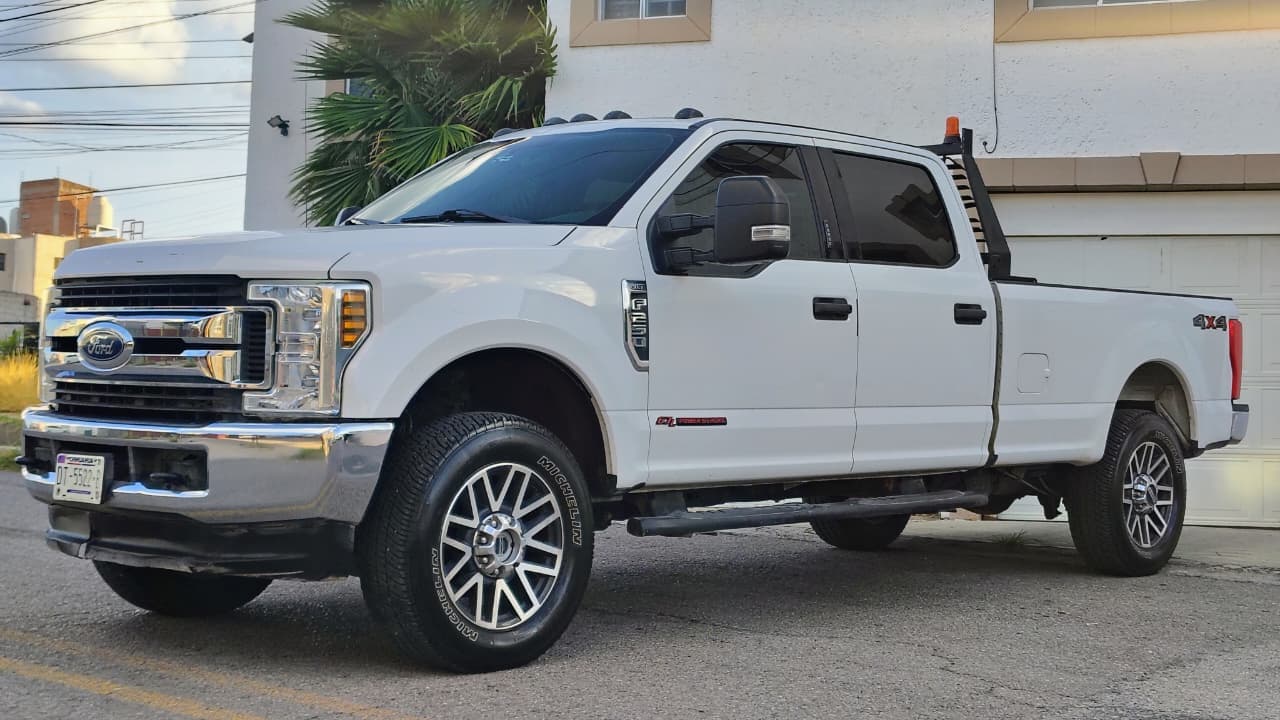 FORD  SUPER DUTY F-250 